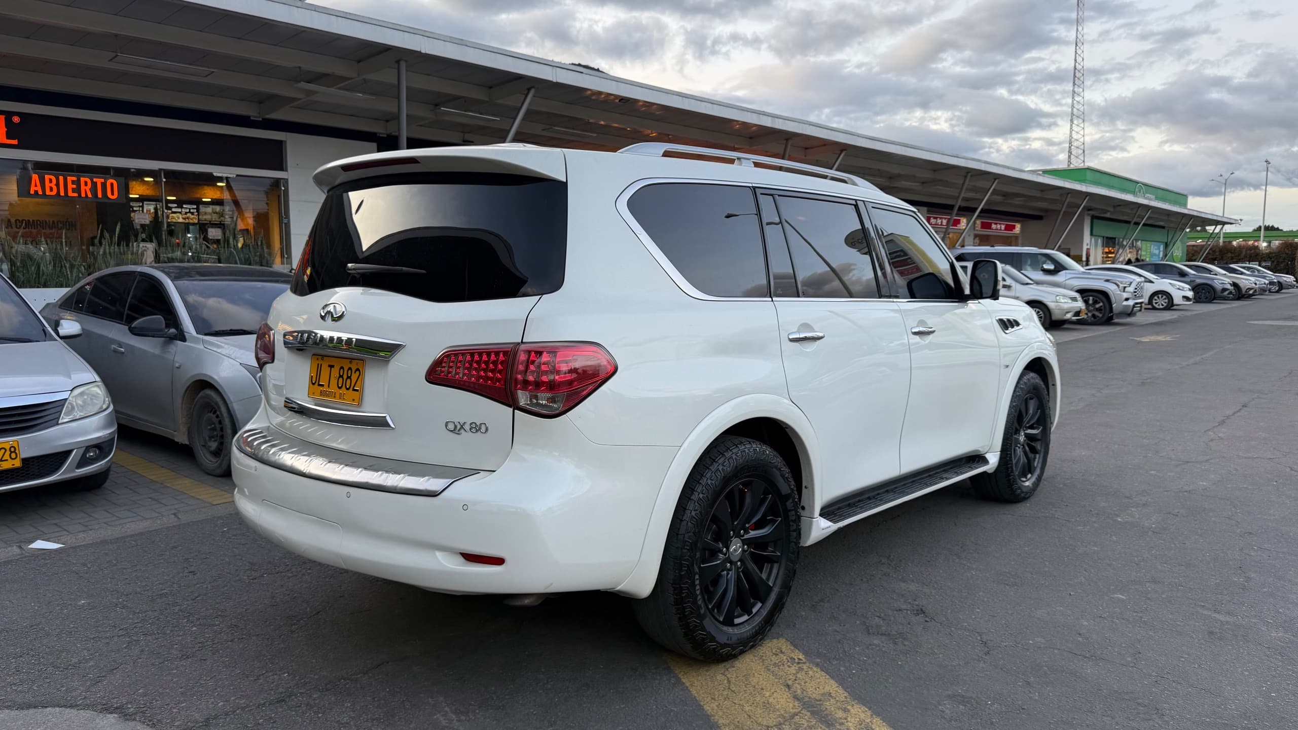 Infinity Qx80