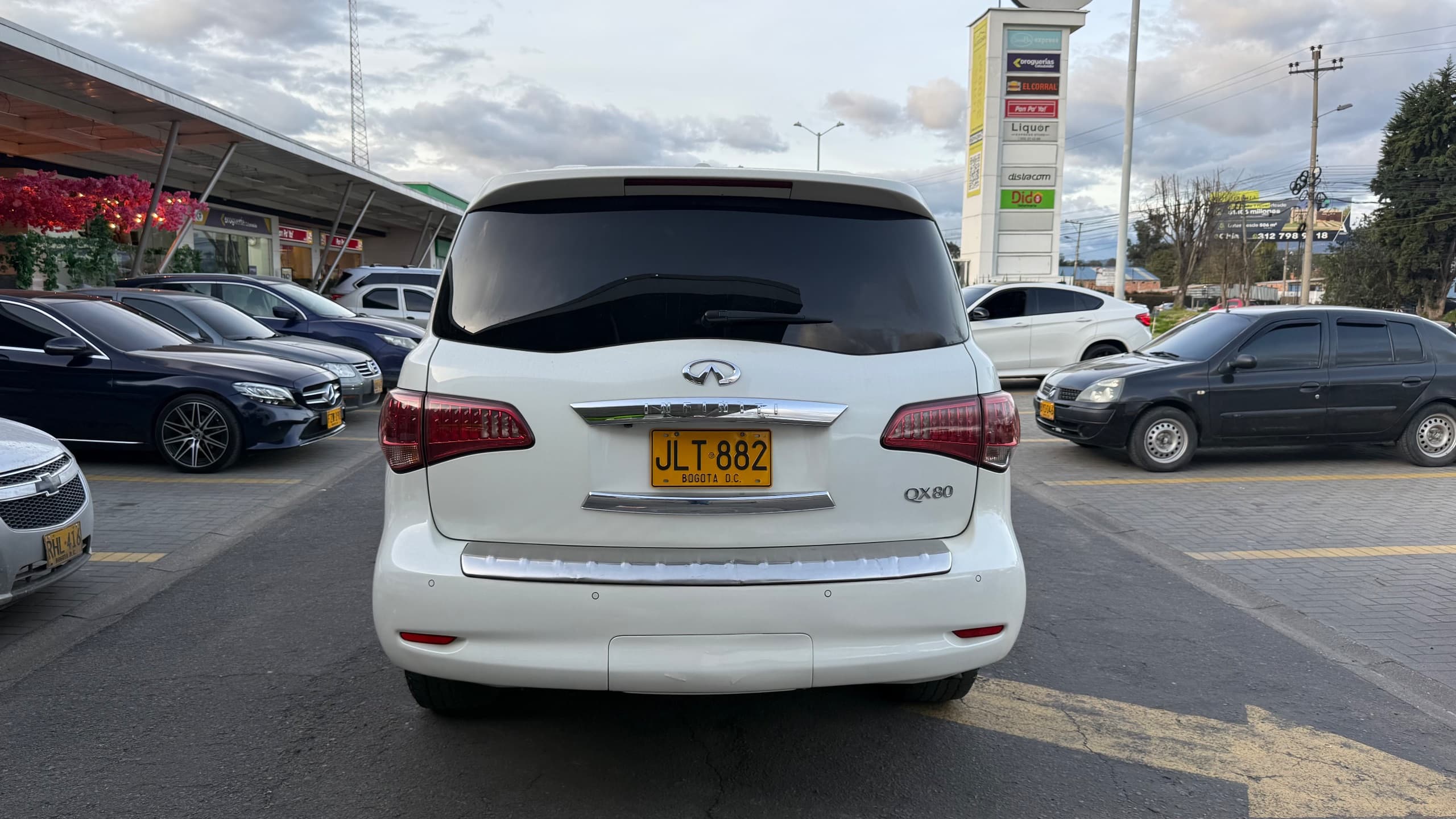 Infinity Qx80